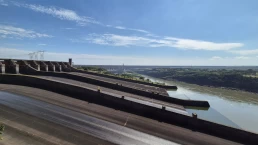Usina Hidrelétrica de Itaipu - Cidade do Leste - Paraguai