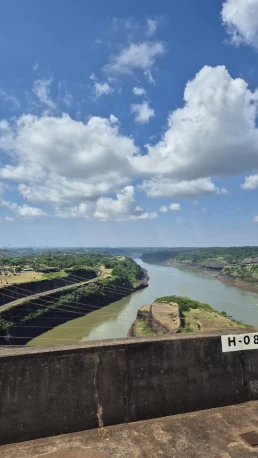 Usina Hidrelétrica de Itaipu - Cidade do Leste - Paraguai