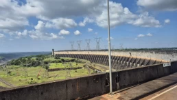 Usina Hidrelétrica de Itaipu - Cidade do Leste - Paraguai