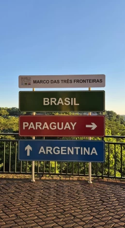 Marco das Três Fronteiras - Cataratas do Iguaçu - Foz do Iguaçu - Paraná - Brasil