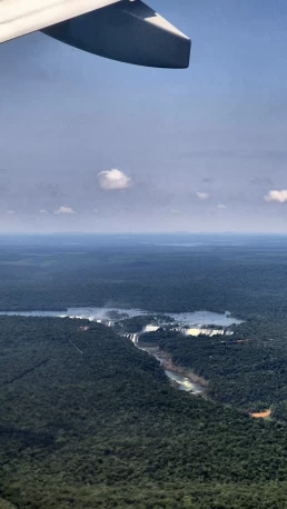 Cataratas do Iguaçu - Foz do Iguaçu - Paraná - BrasilCataratas do Iguaçu - Foz do Iguaçu - Paraná - Brasil